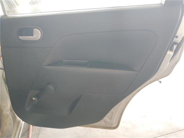 guarnecido puerta trasera derecha ford fiesta