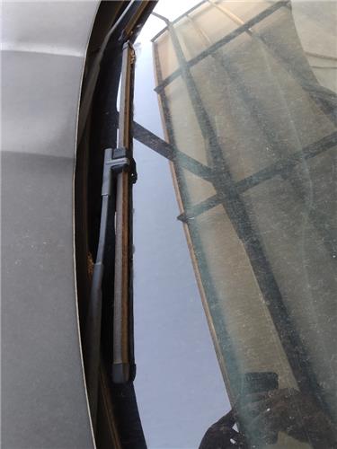 brazo limpiaparabrisas delantero izquierdo sk