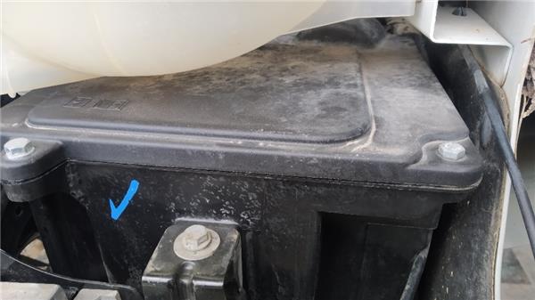 caja fusiblesrele renault master iii furgon 0