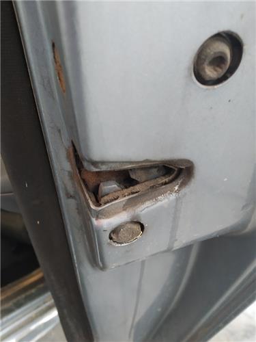 cierre electromagnetico trasero derecho skoda