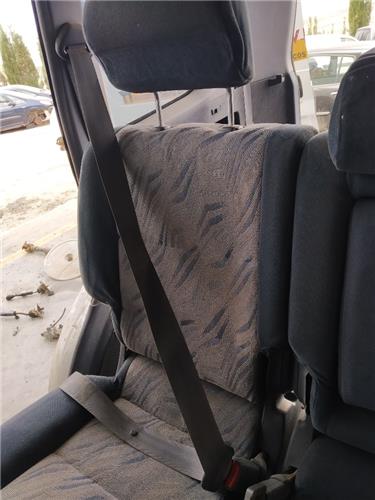 cinturon seguridad trasero derecho toyota lan