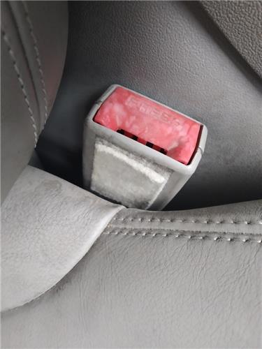 anclaje cinturon delantero derecho citroen c5