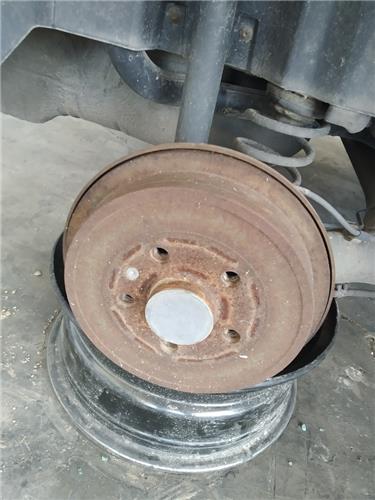tambor freno trasero derecho skoda fabia 6y26