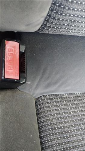 anclaje cinturon trasero izquierdo peugeot 40