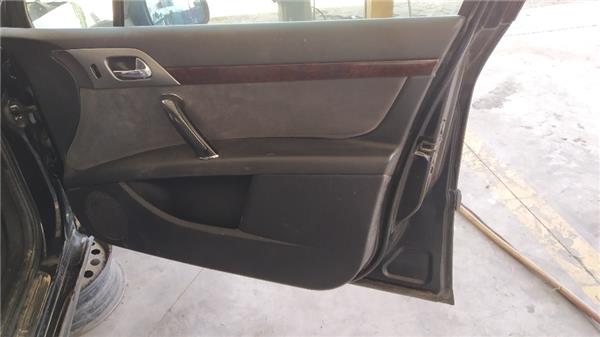 guarnecido puerta delantera derecha peugeot 4