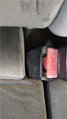 anclaje cinturon trasero central peugeot 407
