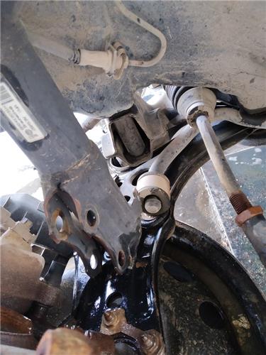 brazo inferior delantero izquierdo volkswagen