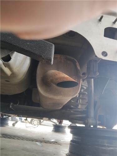 silenciador trasero ford fiesta cbk 2002 14