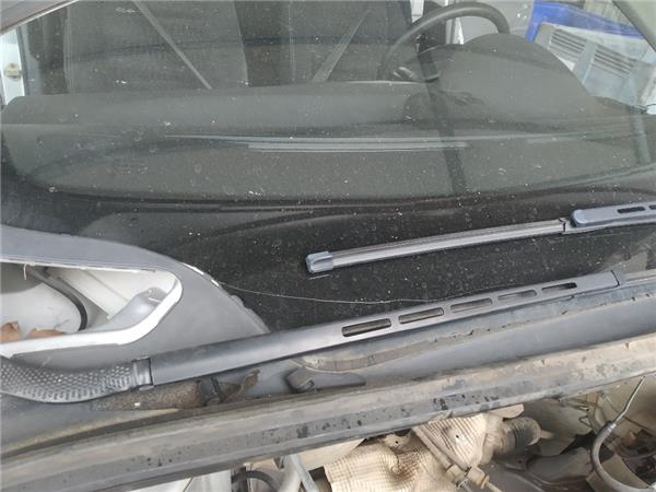 brazo limpiaparabrisas delantero derecho peug