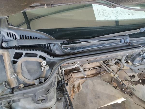 brazo limpiaparabrisas delantero derecho peug