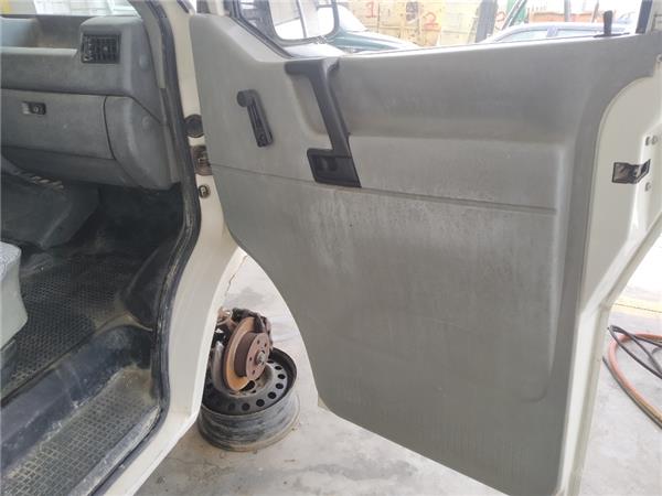 guarnecido puerta delantera derecha volkswage