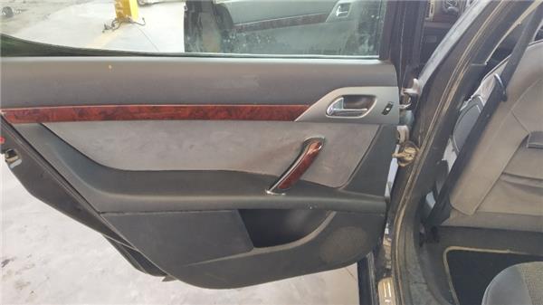 guarnecido puerta trasera izquierda peugeot 4