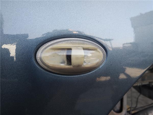 piloto intermitente lateral delantero derecho