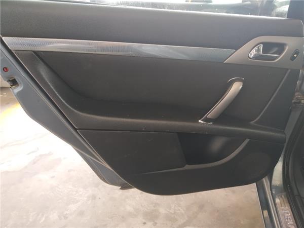 guarnecido puerta trasera izquierda peugeot 4