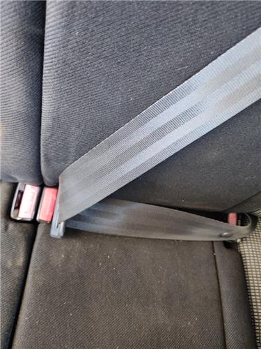 anclaje cinturon trasero central peugeot 307