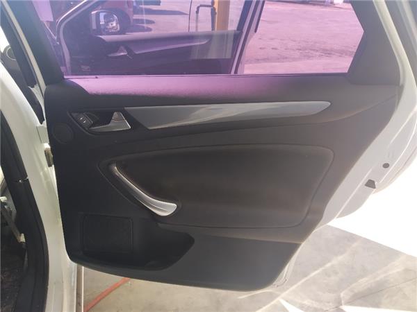 guarnecido puerta trasera derecha ford mondeo