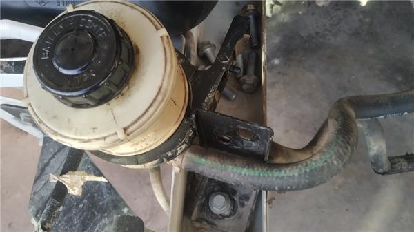 deposito liquido direccion asistida renault m