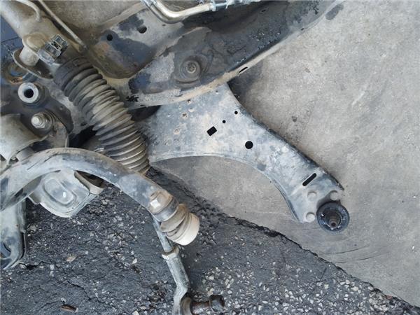 brazo inferior delantero izquierdo ford monde