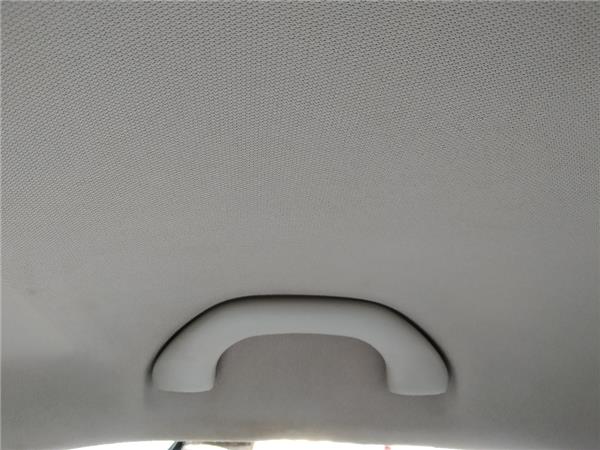 asidero superior delantero derecho skoda octa