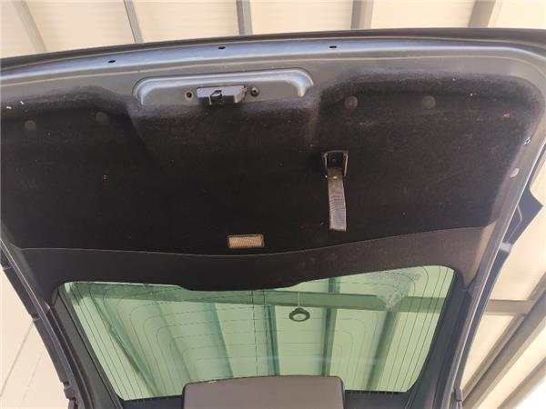 guarnecido porton trasero peugeot 407 2004  2