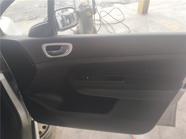 guarnecido puerta delantera derecha peugeot 3