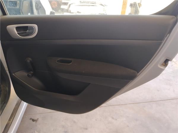 guarnecido puerta trasera derecha peugeot 307