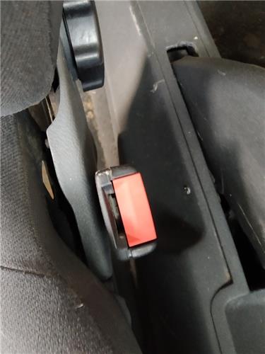 anclaje cinturon delantero derecho volkswagen