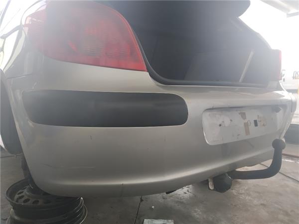 paragolpes trasero peugeot 307 berlina s2 062