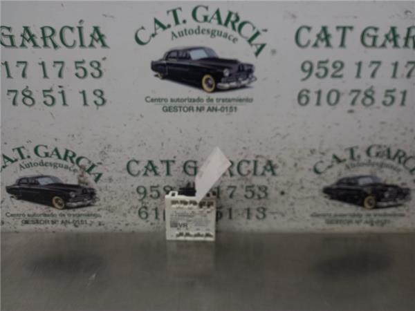 centralita cierre puerta delantera derecha me