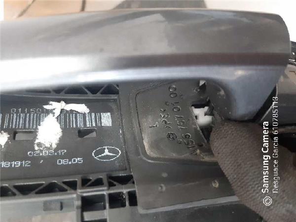 maneta exterior delantera izquierda mercedes
