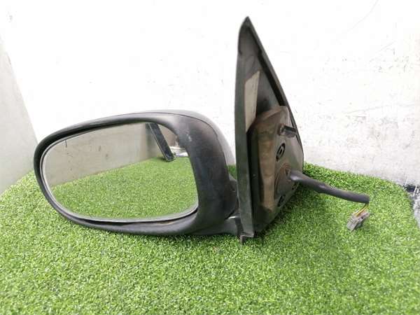 Almera N16E01.2000- Retrovisor Izquierdo Almera N16E01.2000- Retrovisor Izquierdo