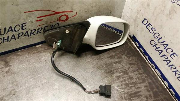 BORA BERLINA Retrovisor Derecho BORA BERLINA Retrovisor Derecho