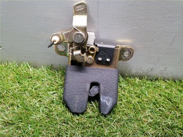 cerradura porton volkswagen passat berlina 3b