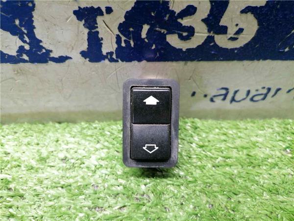 SERIE 5 BERLINA Botonera Puerta Delantera Derecha SERIE 5 BERLINA Botonera Puerta Delantera Derecha