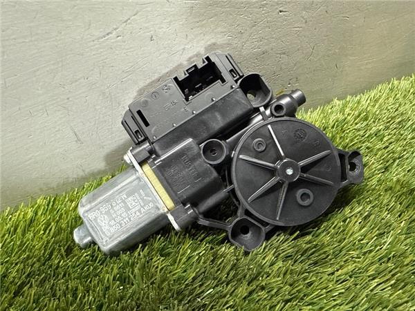 motor elevalunas trasero derecho volkswagen p