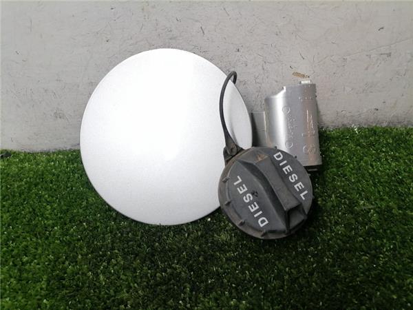 Sportage SL2010- Tapa Exterior Combustible Sportage SL2010- Tapa Exterior Combustible