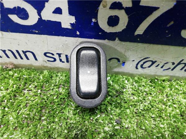 ZAFIRA A Botonera Puerta Delantera Derecha ZAFIRA A Botonera Puerta Delantera Derecha