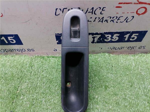 HR-V Botonera Puerta Delantera Derecha HR-V Botonera Puerta Delantera Derecha