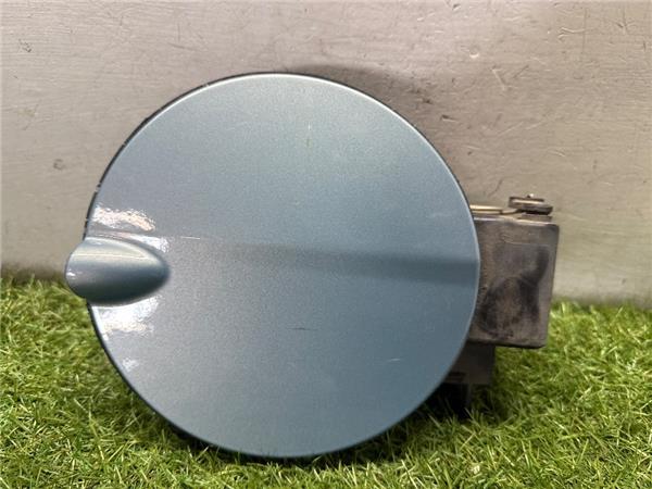Focus Berlina CAP08.2004- Tapa Exterior Combustible Focus Berlina CAP08.2004- Tapa Exterior Combustible