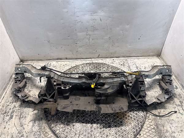 C-MAX CB72010- Travesaño superior C-MAX CB72010- Travesaño superior