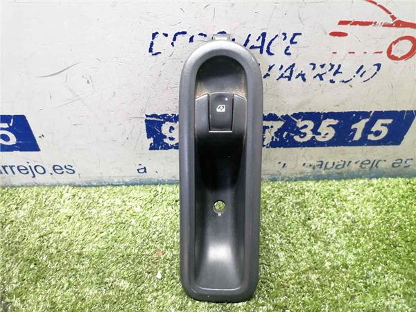 CLIO III Botonera Puerta Delantera Derecha CLIO III Botonera Puerta Delantera Derecha