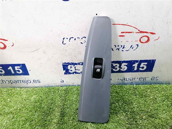 CERATO Botonera Puerta Delantera Derecha CERATO Botonera Puerta Delantera Derecha