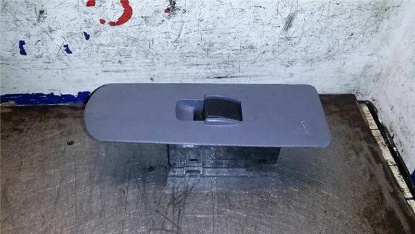 COLT BERLINA 5 Botonera Puerta Delantera Derecha COLT BERLINA 5 Botonera Puerta Delantera Derecha