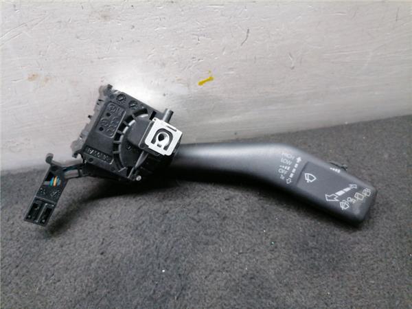 mando limpiaparabrisas volkswagen golf vi (5k1)(10.2008 >2012) 1.4 advance [1,4 ltr.   90 kw 16v tsi (1390 cm3)]