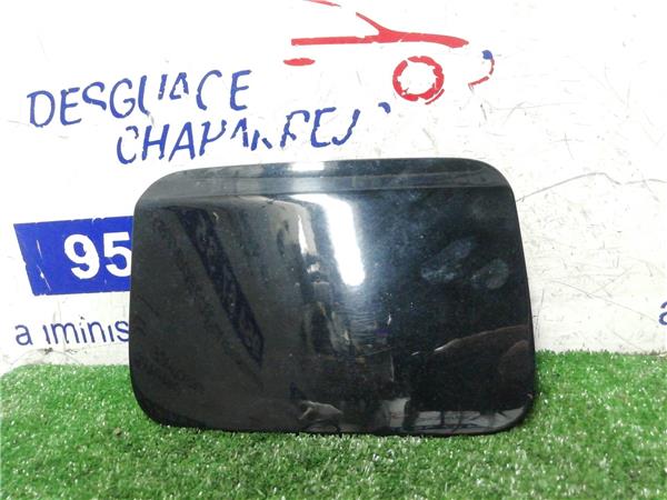 SERIE 3 BERLINA Tapa Exterior Combustible SERIE 3 BERLINA Tapa Exterior Combustible