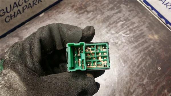 Mando Retrovisor Electrico Nissan