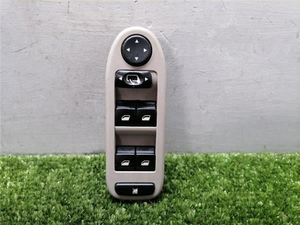 mando elevalunas delantero izquierdo citroen