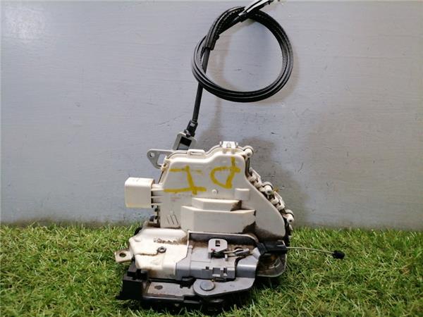 cerradura puerta delantera izquierda seat leon (1p1)(05.2005 >) 1.6 reference [1,6 ltr.   77 kw tdi]