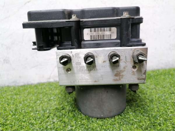 Avensis Berlina T252003- ABS Avensis Berlina T252003- ABS