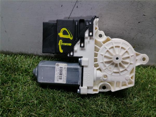 motor elevalunas trasero derecho volkswagen p
